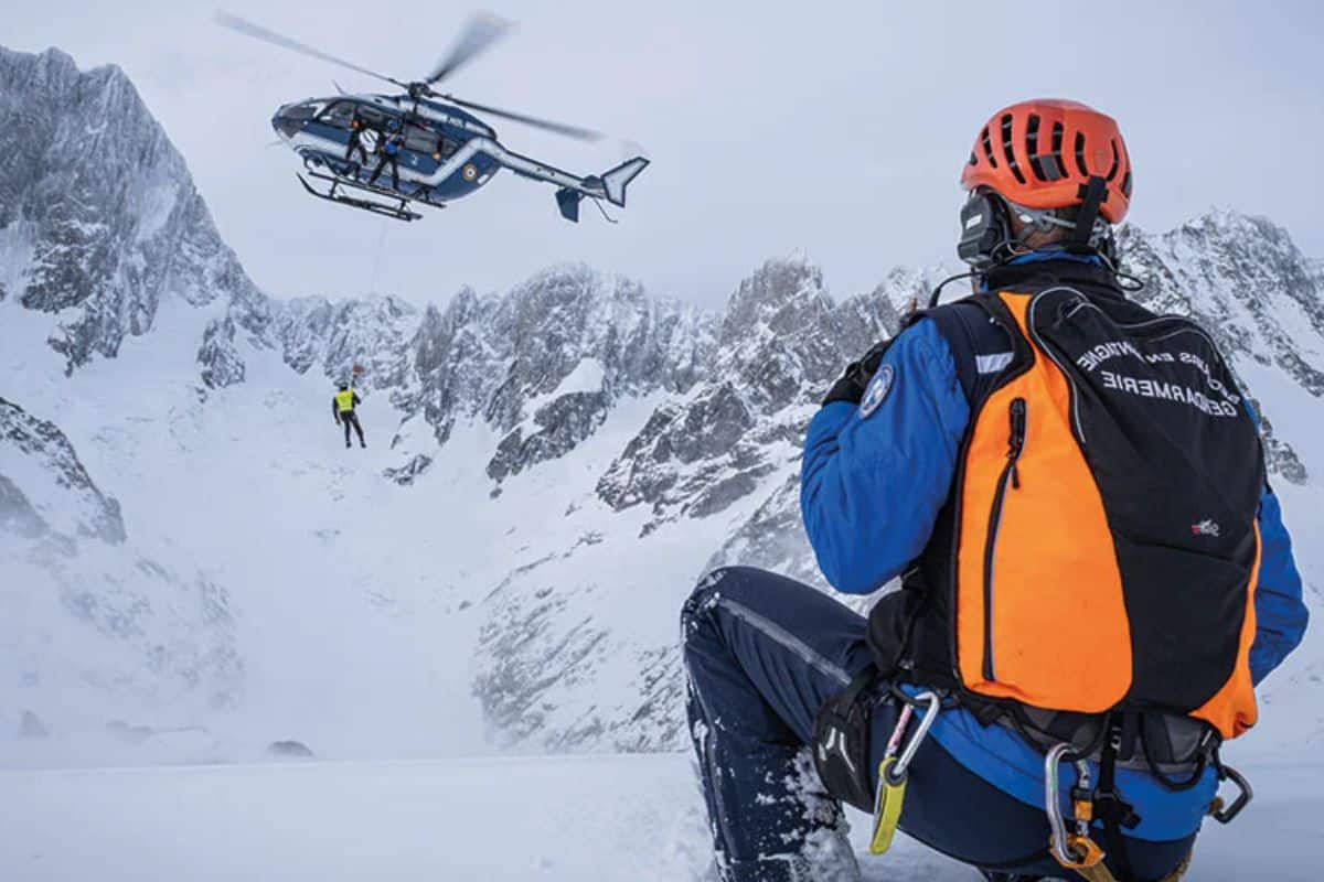 Avalanche meurtrière au Mont-Dore : ce que l'on sait du drame qui a fait 4 morts Une avalanche a coûté la vie dimanche 25 février à quatre alpinistes, ensevelis au-dessus de la station du Mont-Dore dans le Puy-de-Dôme.